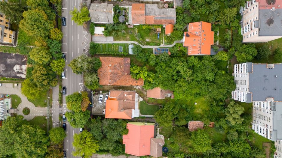 Casă spațioasă în centrul orașului Sfântu Gheorghe | Teren 1300 mp - Poză 4