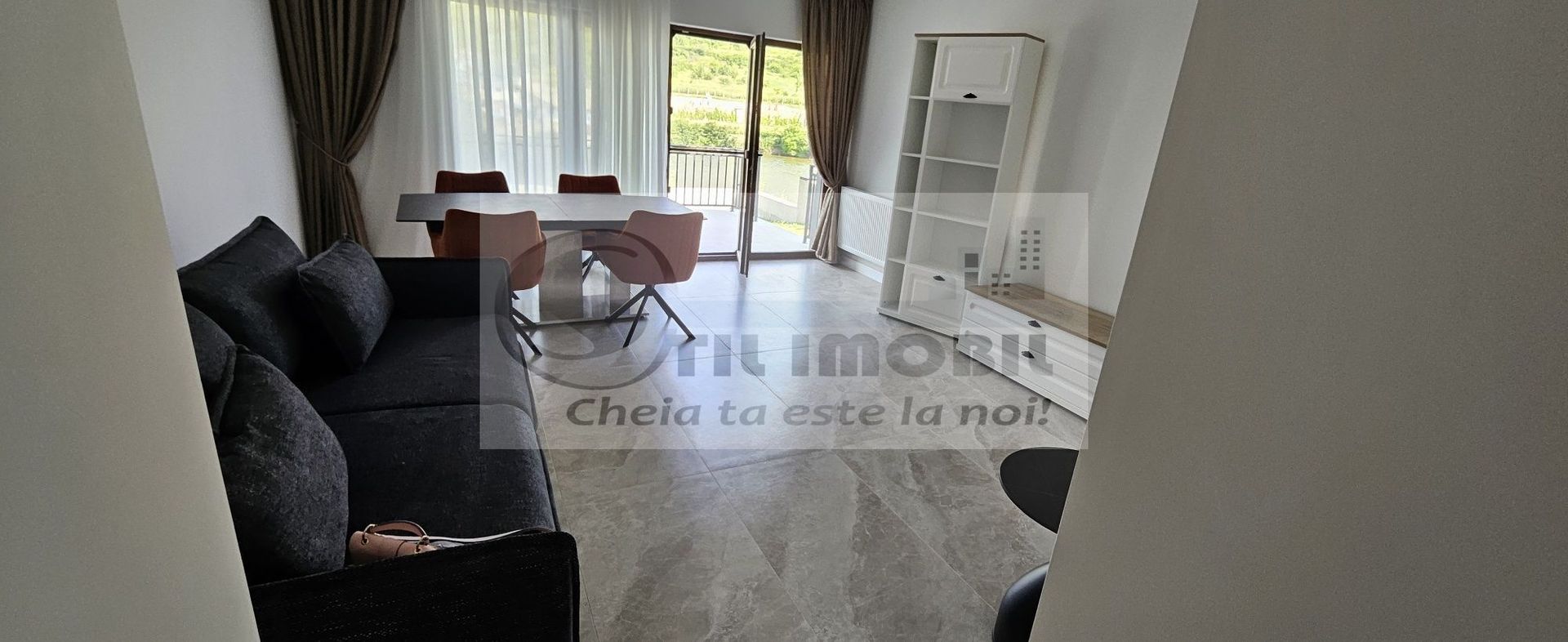 Casa/Vila de inchiriat Hlincea - 1100 euro - Poză 2