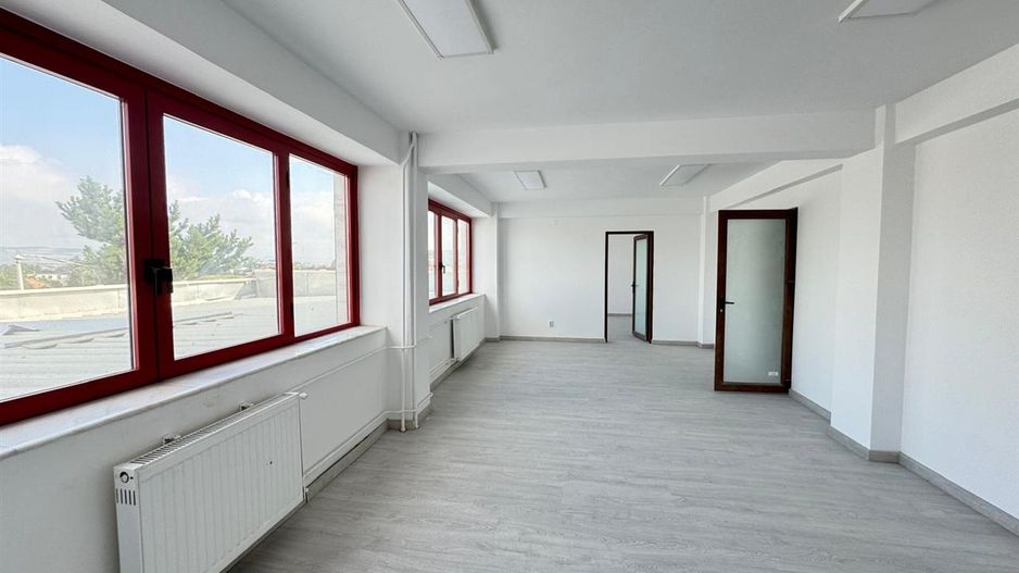 Spatii comerciale moderne de inchiriat, in cladire recent renovata - Poză 5