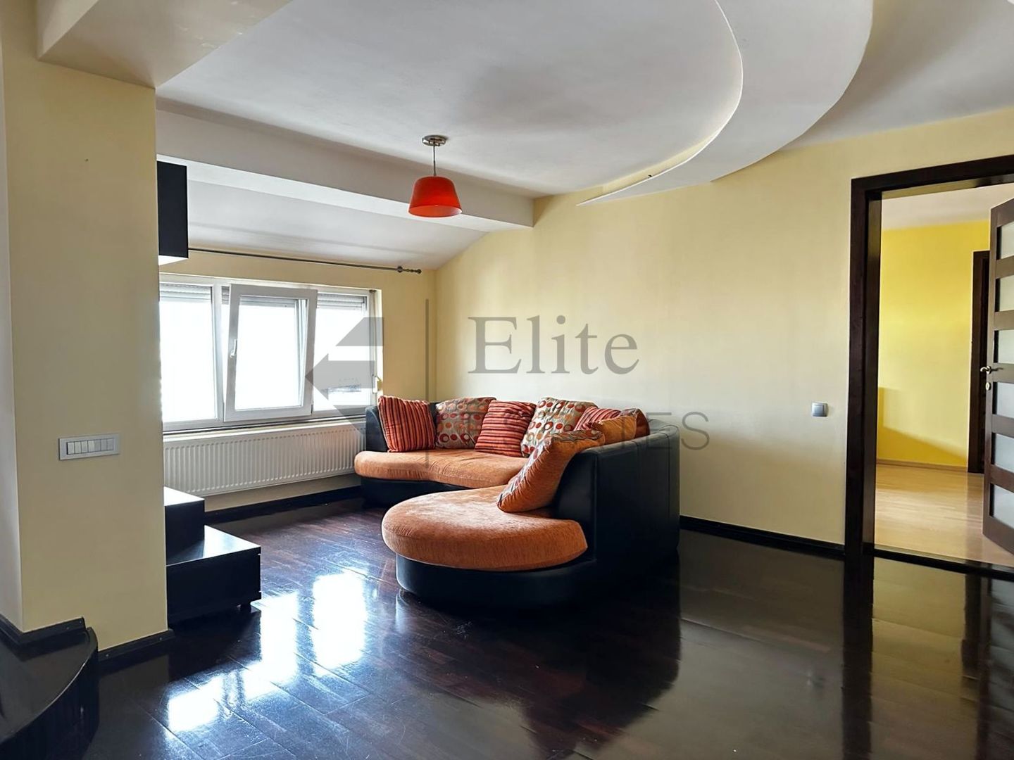 Apartament de vanzare cu 4 camere in zona Decebal - Poză 4