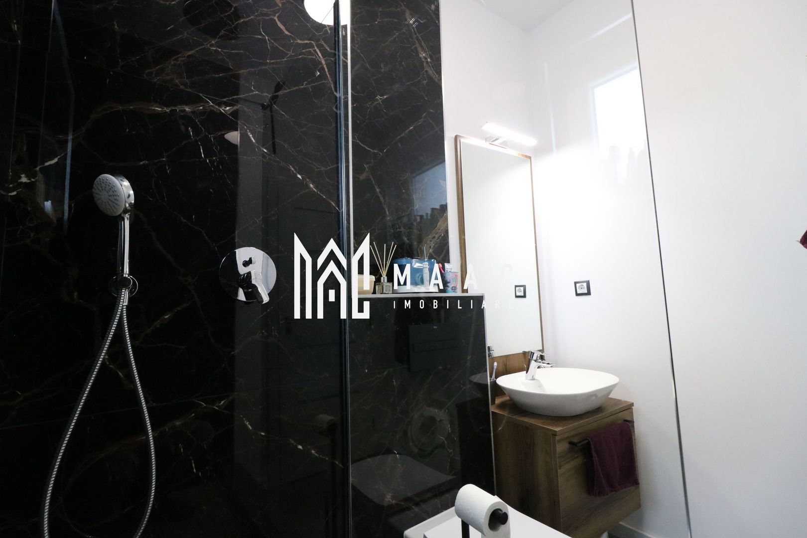 Casă individuală de LUX I 3 Dormitoare I Cartier Rezidențial I Curte - Poză 9