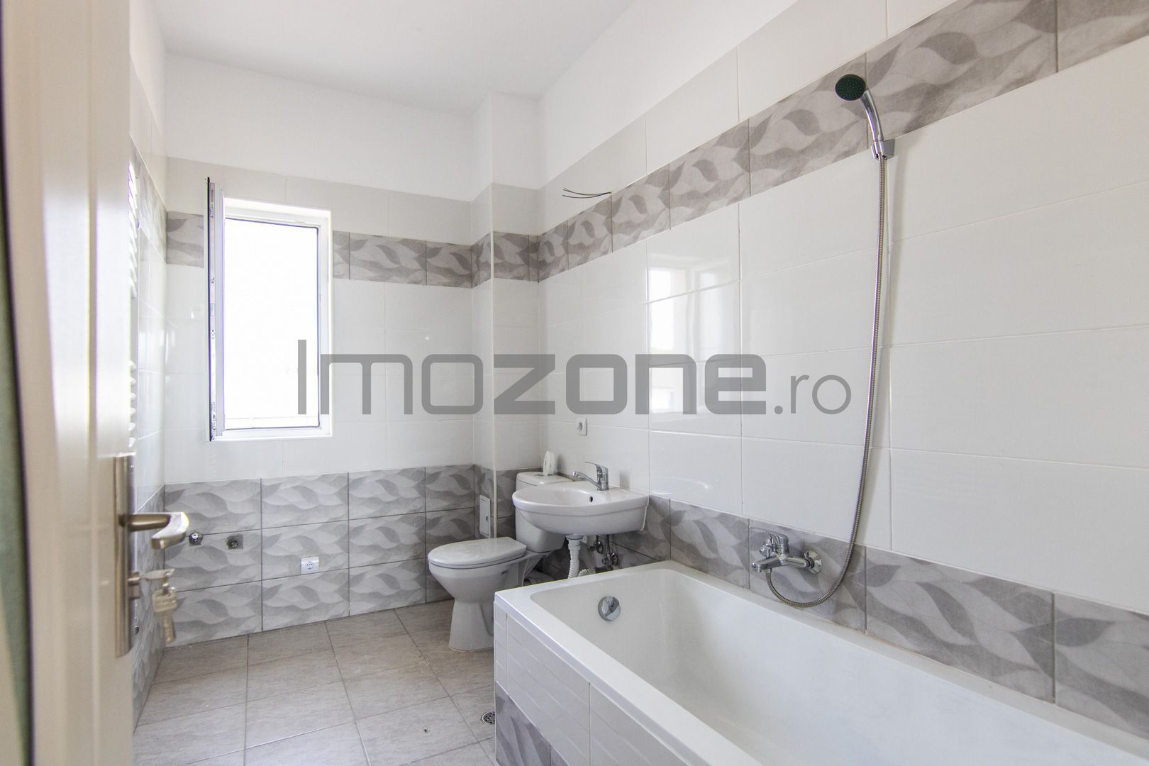 3 CAMERE, PARCARE SI BOXA INCLUSE - COMISION 0%, ORAS CHITILA-SOSEAUA BANATULUI - Poză 16