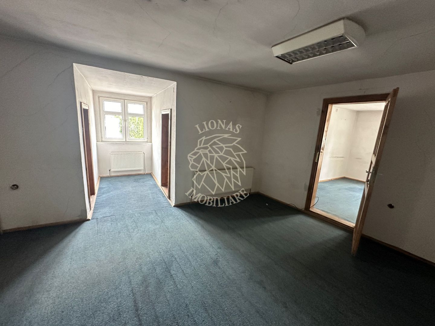 Spatiu central -ideal locuire /pensiune/cabinet/birouri- Sangeorz-Bai - Poză 6