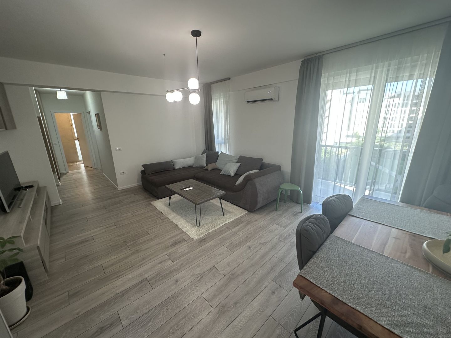 Apart. cu 2 camere, parcare subterana , Aradului - Poză 8