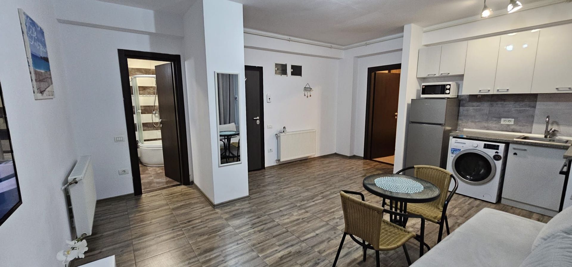 De vânzare apartament 2 camere – la doar 200 m de mare, Mamaia - Poză 2