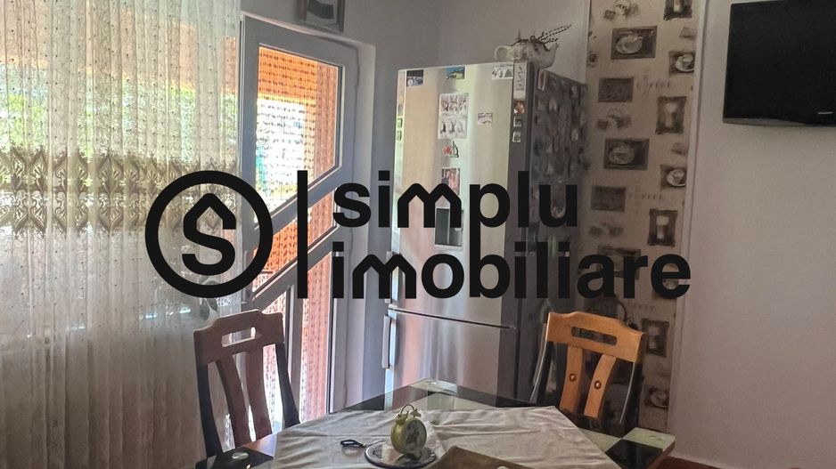 Vila S+P+1+M Lapus, str Paunitei - Poză 42