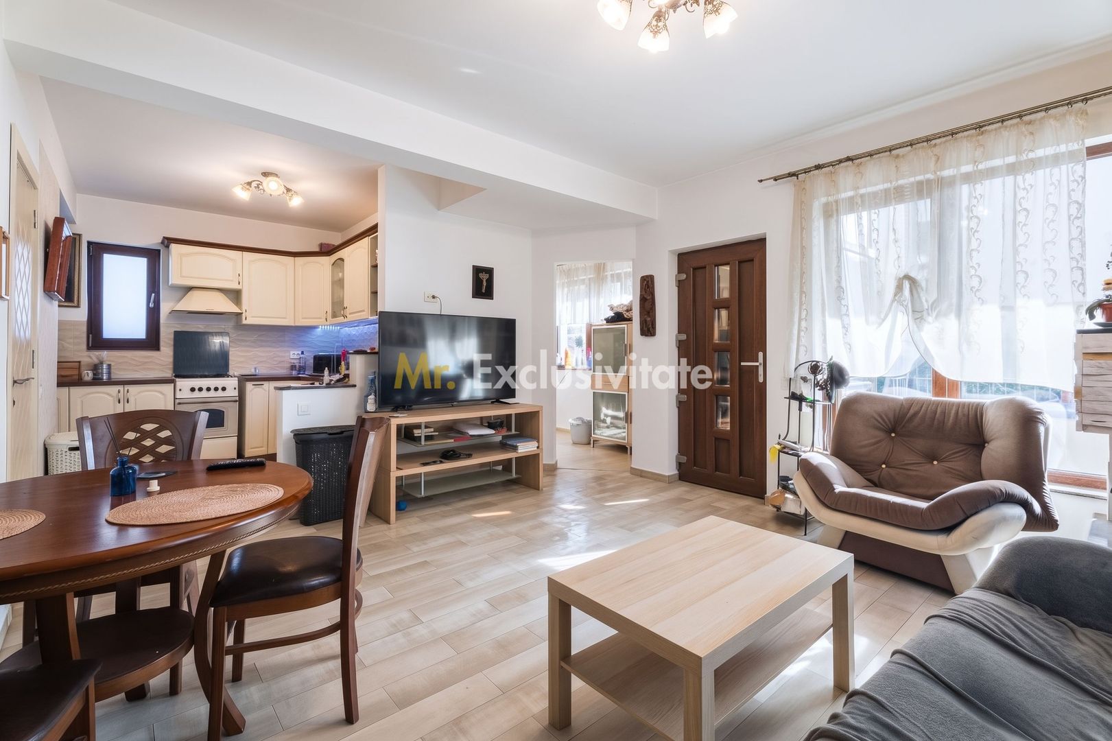 Casă individuală 3 camere | Teren 178 mp | Tunari | Construcție 2018 - Poză 2