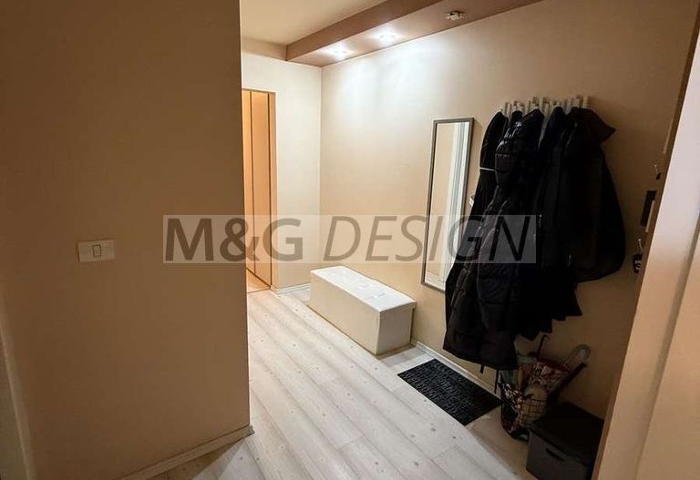 Etaj 2 , 3 camere decomandat Soarelui - Poză 5