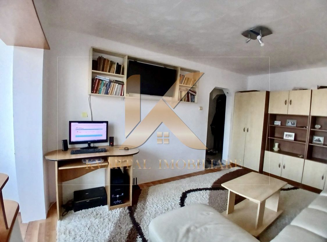 Apartment 3 camere la cheie, 50 mp , decomandat. Zona Vlaicu(Kaufland) - Poză 1