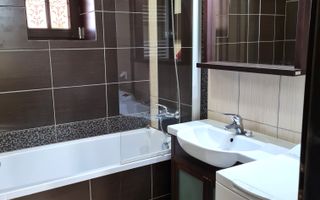 Apartament in Zona Ronat-Mehala - Poză 5