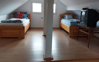 Casa de Vacanta | Comuna Ocnita, Dambovita | 80 mp | Complet Renovata - Poză 9