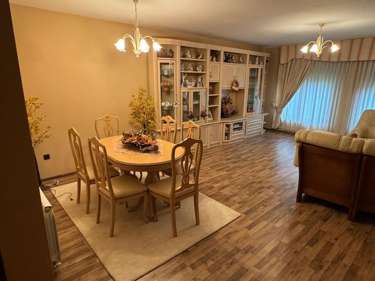 BRASADAS vinde casă individuala în zona 14 Mai. - Poză 3