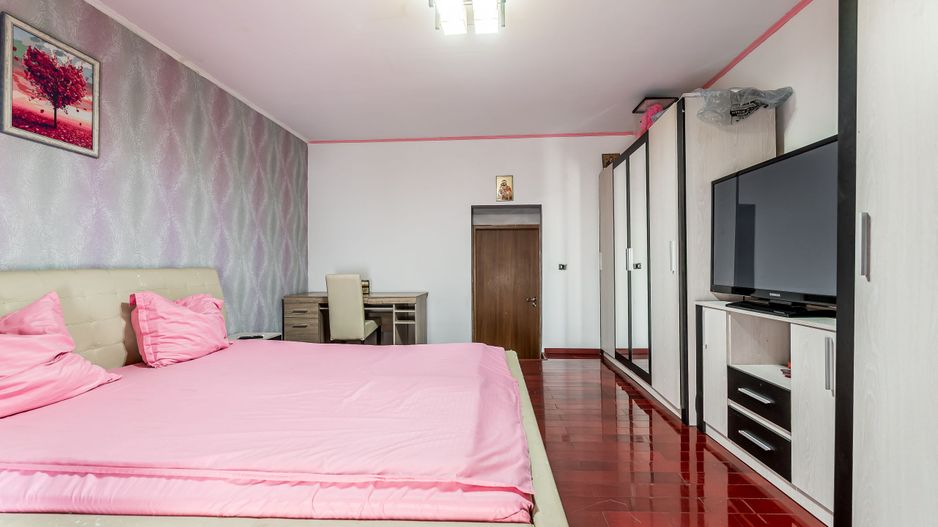 Casa 6 camere - teren 558 mp - Centrul Aradului - COMISION 0 - Poză 2