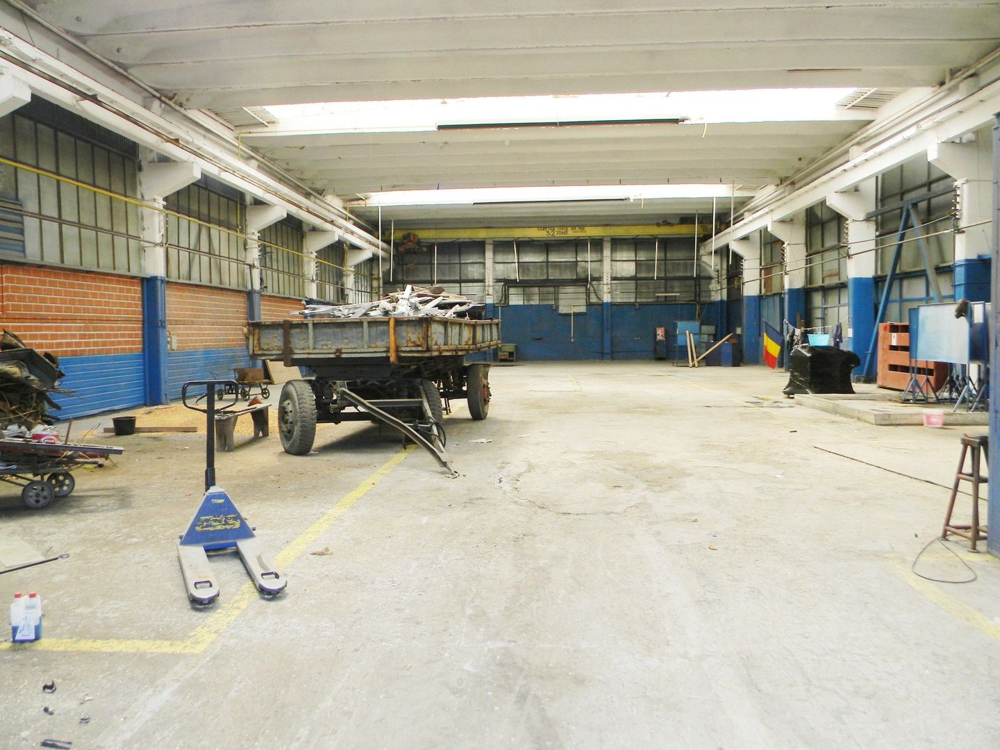 Hala industriala in zona Tractorul - Poză 1