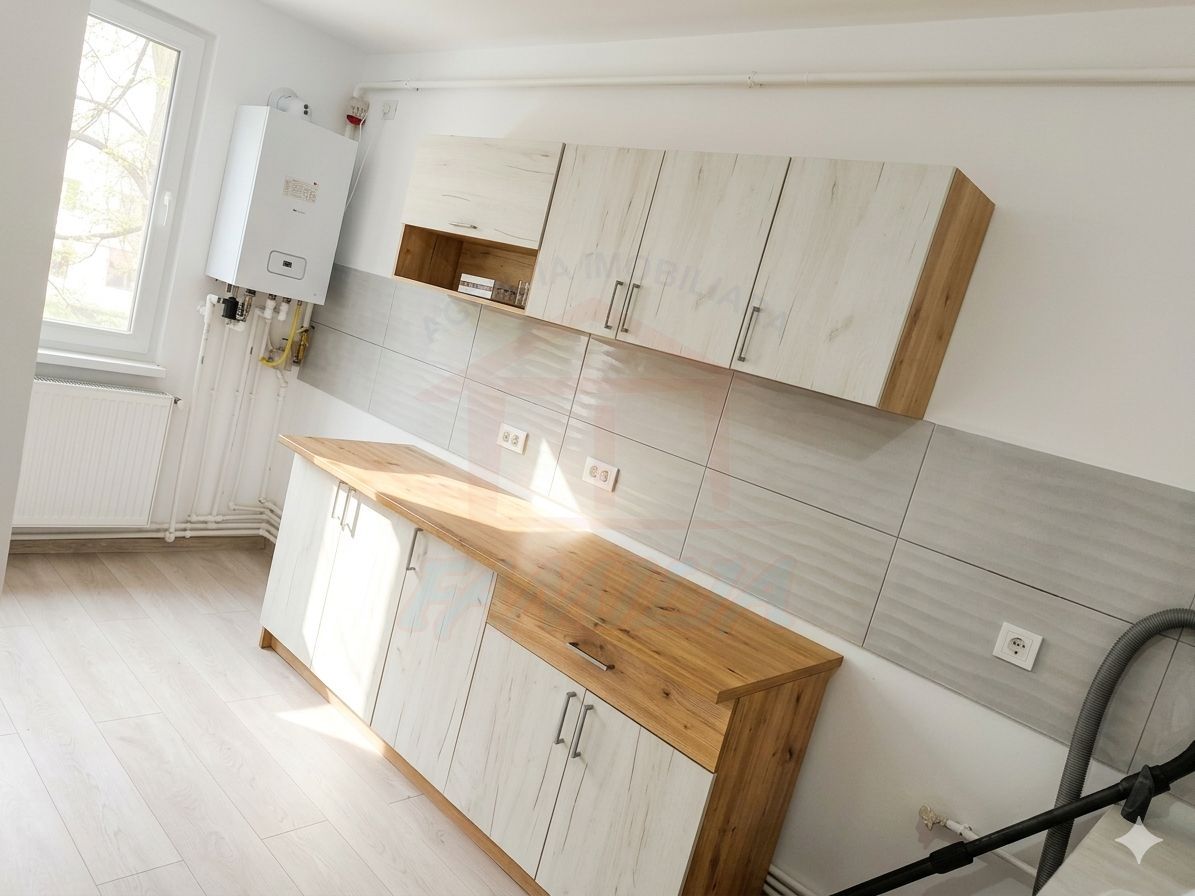 Vanzare apartament cu 2 camere la et 1, Micro 19, 30 mp, 45.000 EURO - Poză 1