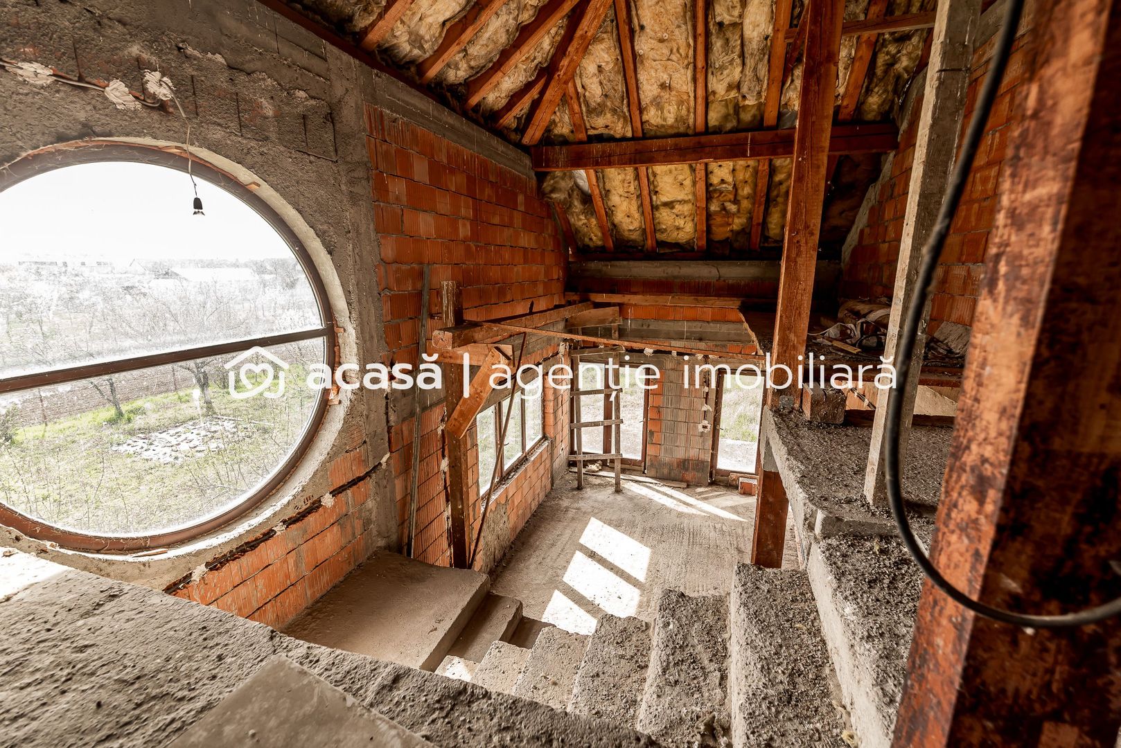 Casă 6 camere - la roșu - Zimandcuz, Arad – COMISION 0 - Poză 4