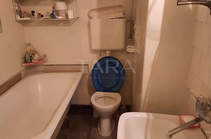 Apartament Semicentral aproape de Facultatea de Litere. - Poză 5