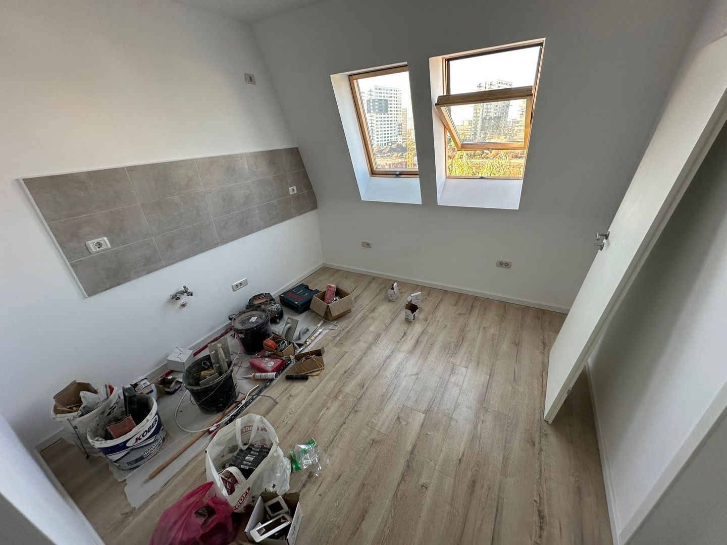 Apartament 1 camera la Mansarda zona Bucovinei - Poză 3