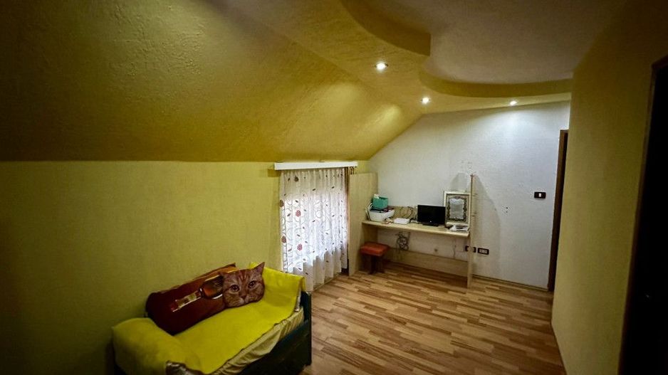 Casa cu teren de 1500 mp, in pitorescul sat Alunis - potrivita pentru duplex - Poză 5