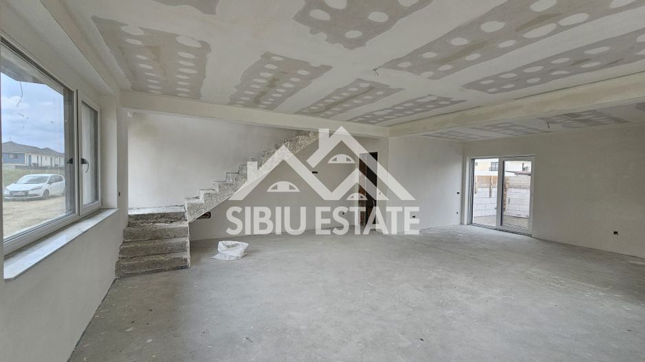 Casa Selimbar, Sibiu 3 dormitoare, 3 bai, terasa - Poză 23