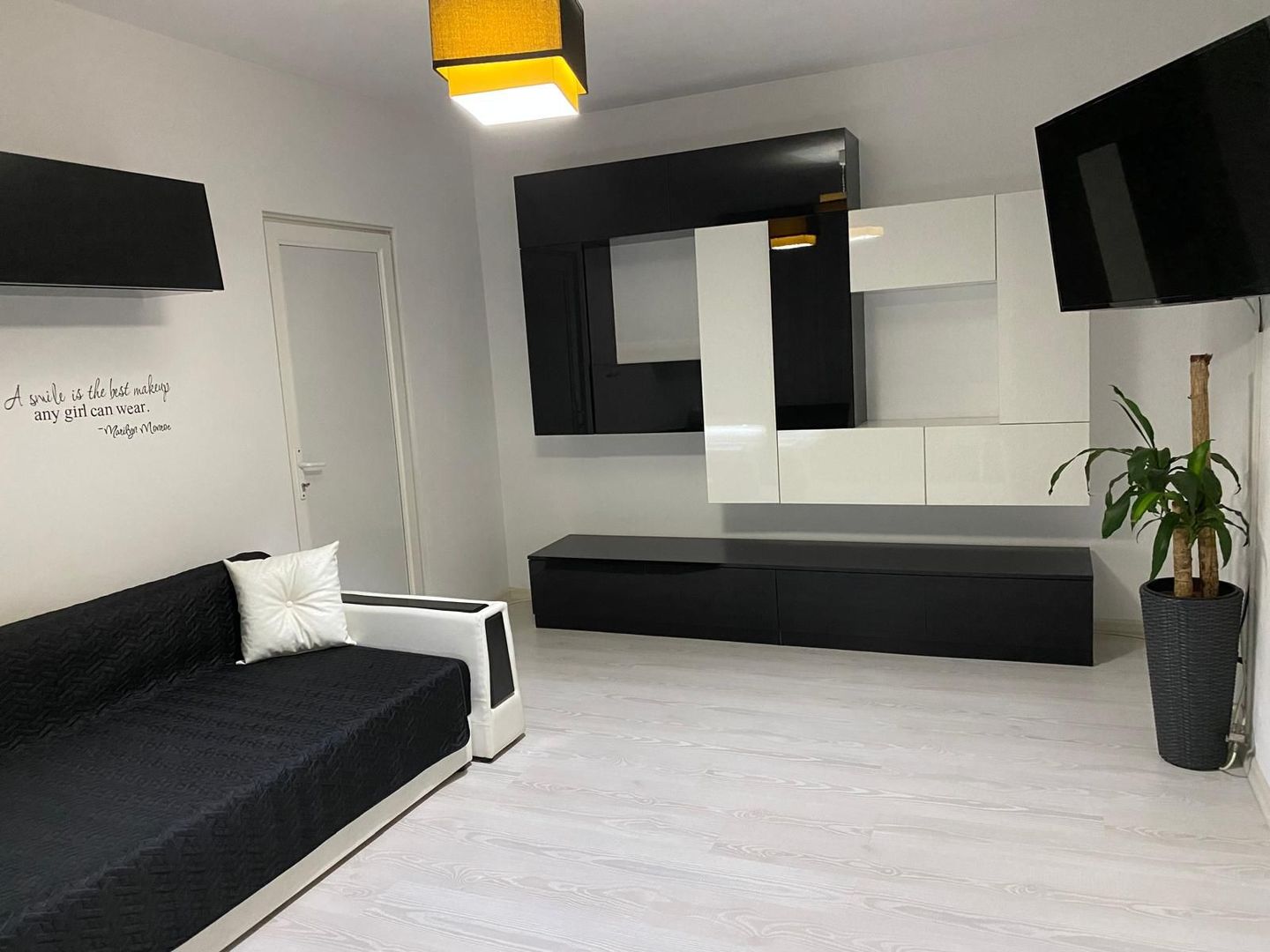 Griviței 2 cam circular, 5/7, mobilat, utilat, centrala proprie - Poză 2