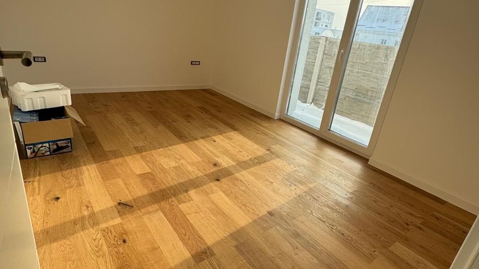 Duplex despărțit prin perete dublu/ Garaj - Poză 26