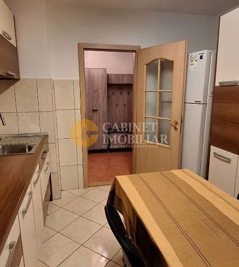 Apartament 3 camere – Piața Unirii, Iași – mobilat și utilat complet - Poză 7