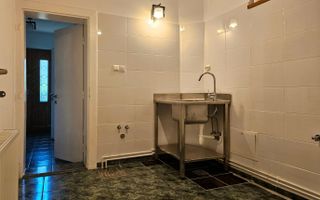 Casa deosebita cu 6 camere in  Centrul Brasovului - 210 mp - Poză 5