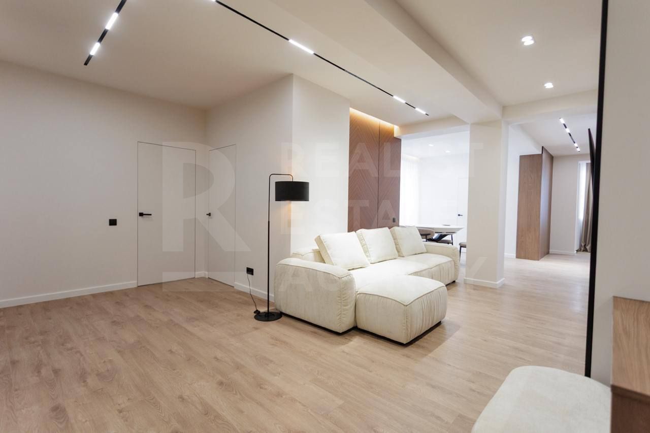 Vânzare, penthouse, 3 camere, str. Cărtușa, Durlești - Poză 1