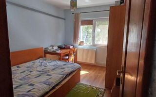 3 camere decomandate de vânzare – Casa de Cultură / Piața Balada - Poză 5