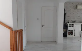Casa individualamobilata/utilata teren 500 mp asfalt. - Poză 16