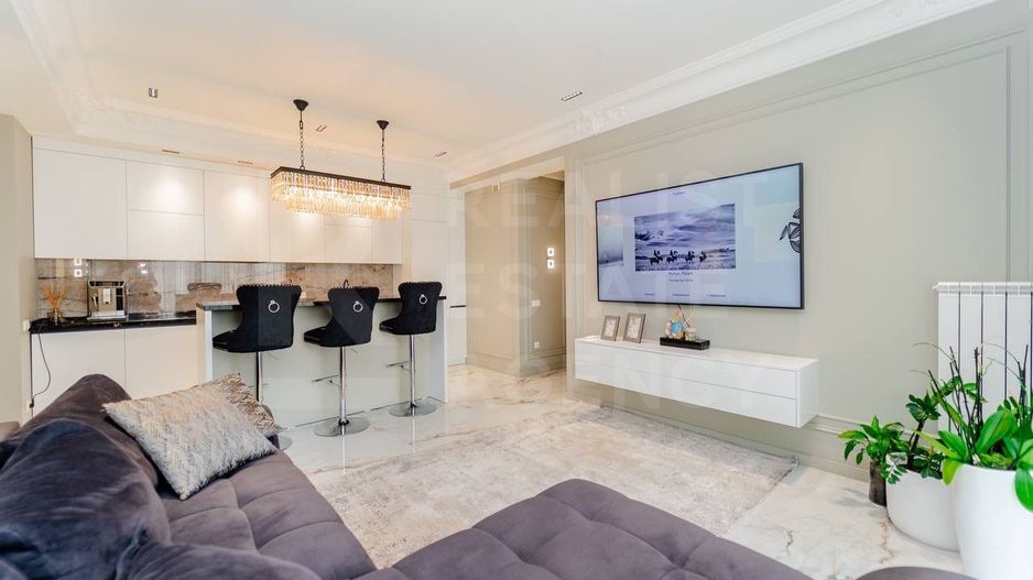 Chirie, apartament, 3 camere, strada Ciuflea, Centru - Poză 1