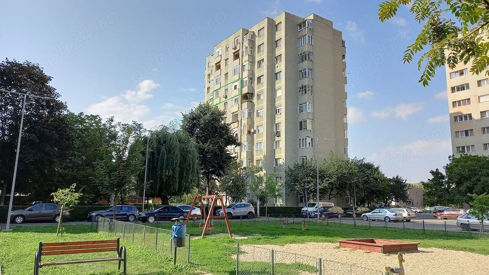Vand apartament 2 camere decomandate, M15, etajul 7, lifturi noi - Poză 1