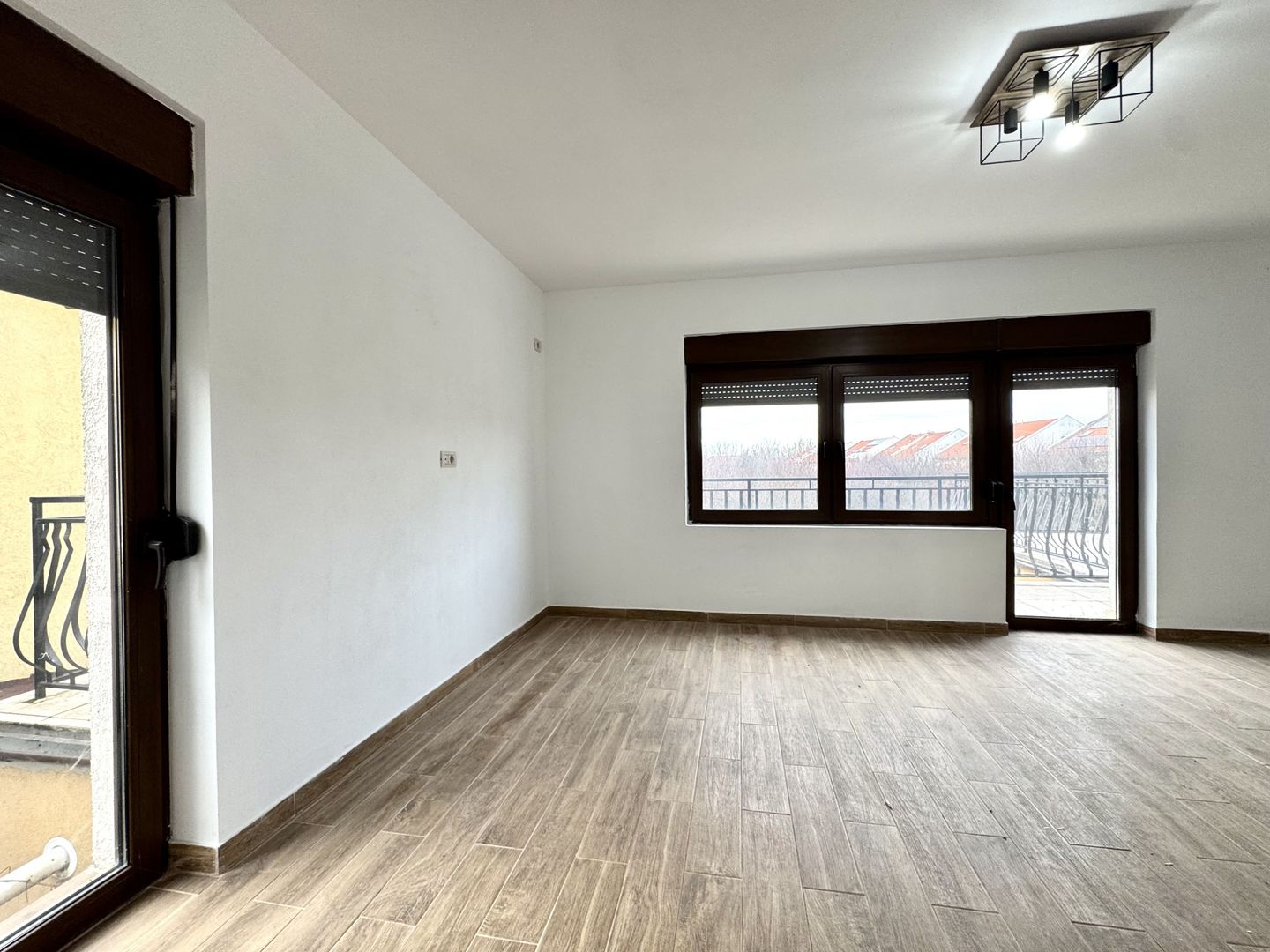 Duplex spațios, prima închiriere, in zona Lunei - Poză 17