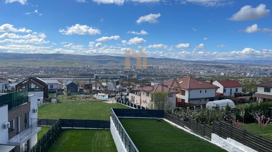 Casa noua de inchiriat cu priveliste asupra orasului, zona Voronet - Poză 18