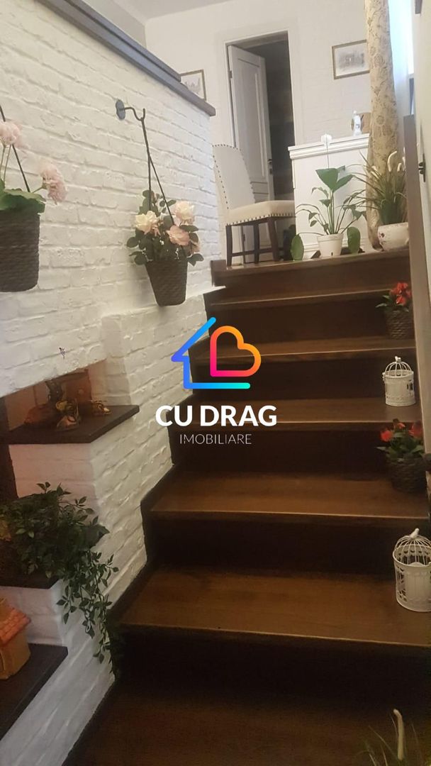 Casa cocheta zona Lupeni - Poză 4