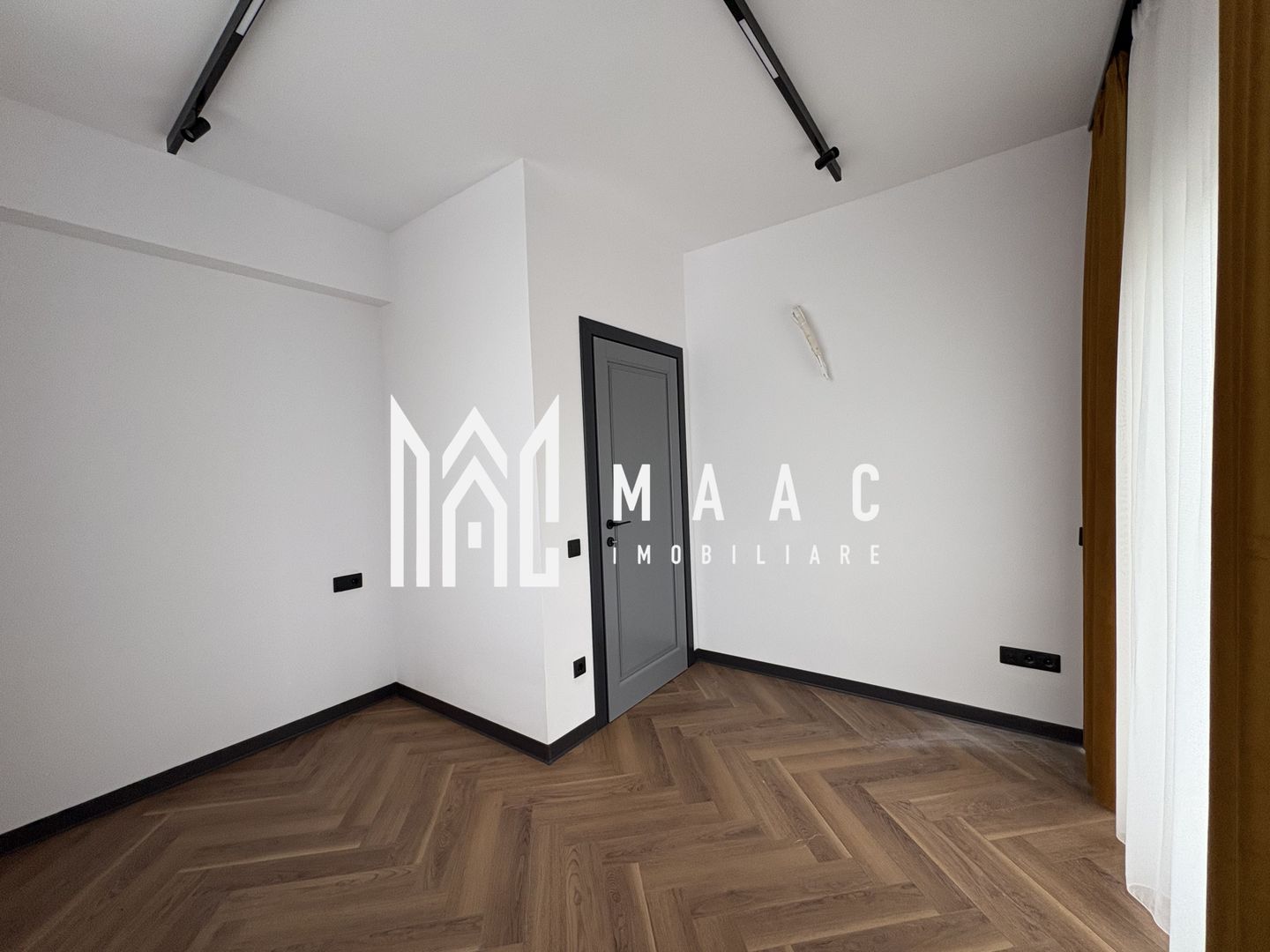 Apartament 3 Camere I Balcon I La cheie I 2 Parcări - Poză 12