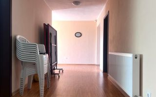 Priveliste frumoasa! Vanzare casa cu 3 camere in Sotanga! - Poză 16