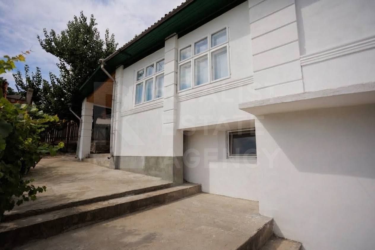 Vânzare, casă 96 mp + 7 aei, str. Ștefan cel Mare, Stășeni - Poză 1