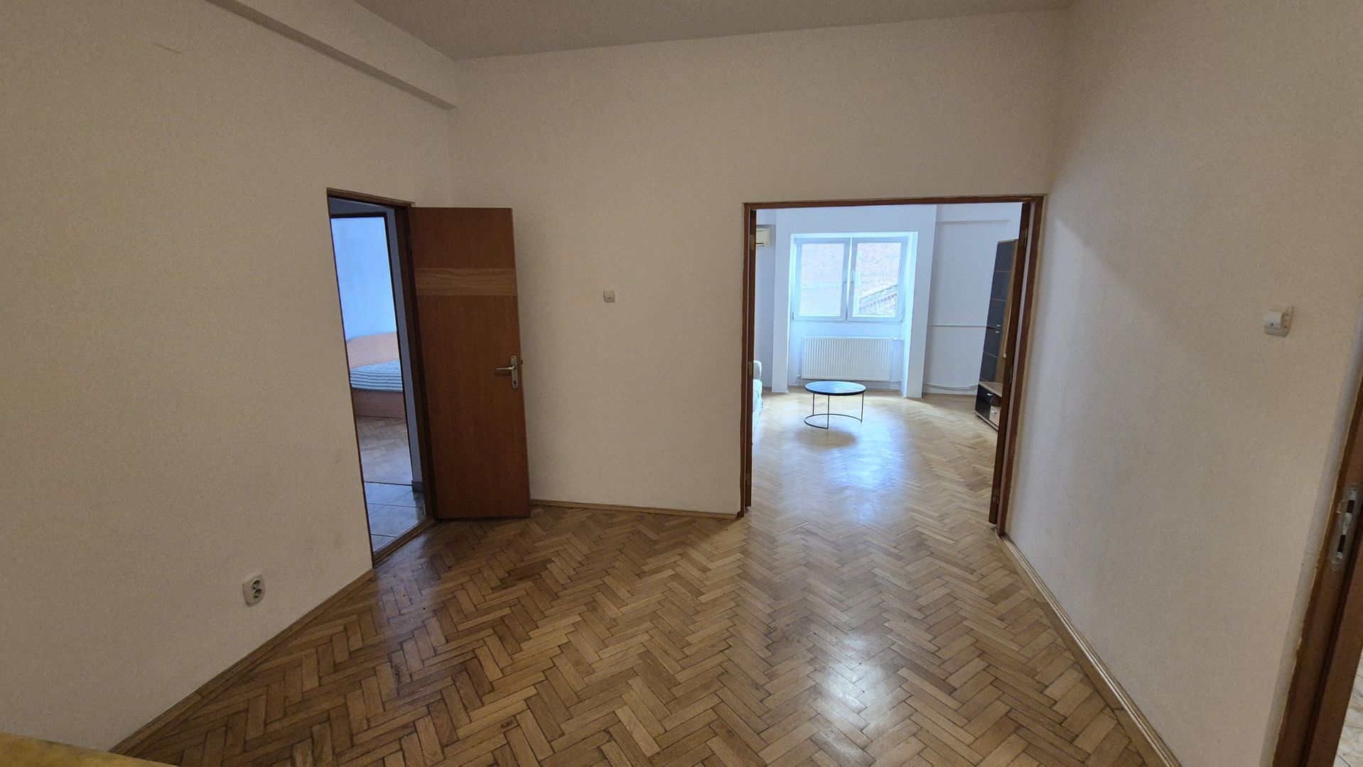 Apartament cu 3 camere 76,61 mp - Universitate - Poză 4