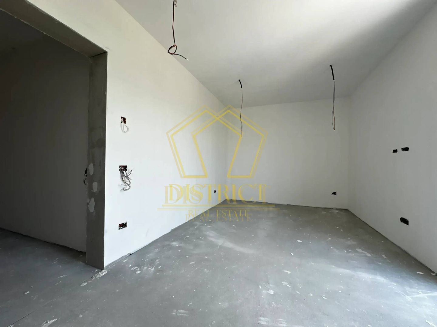 Duplex deosebit cu 5 camere | Dumbravita - Poză 9