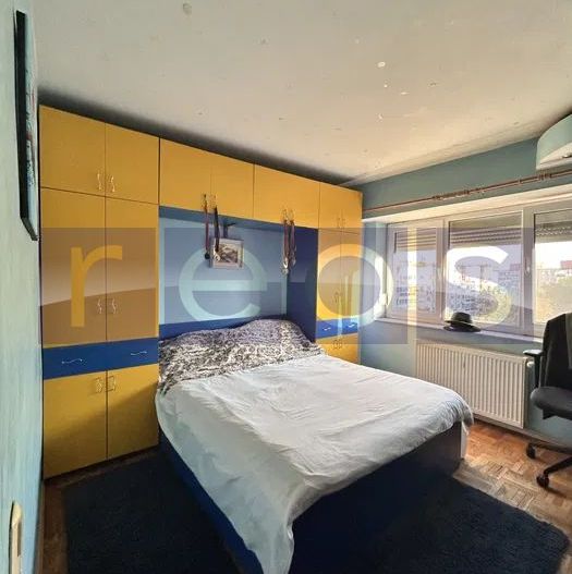 DE VANZARE APARTAMENT 3 CAMERE 65 MP | DECOMANDAT| METROU LUJERULUI - Poză 2