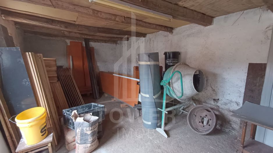 Casă de vânzare în satul Roșia cu vedere panoramică spre Munții Făgăras - Poză 25