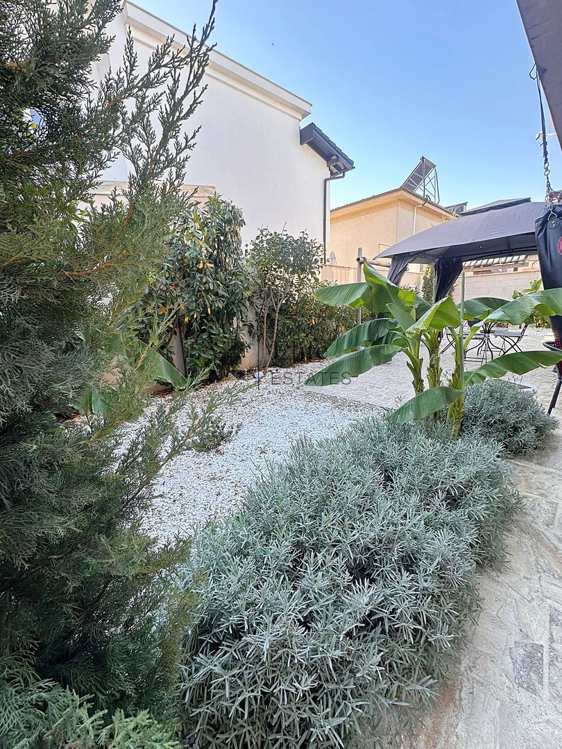 Casa cu 5 camere de vanzare Cartierul Tineretului Oradea - Poză 20