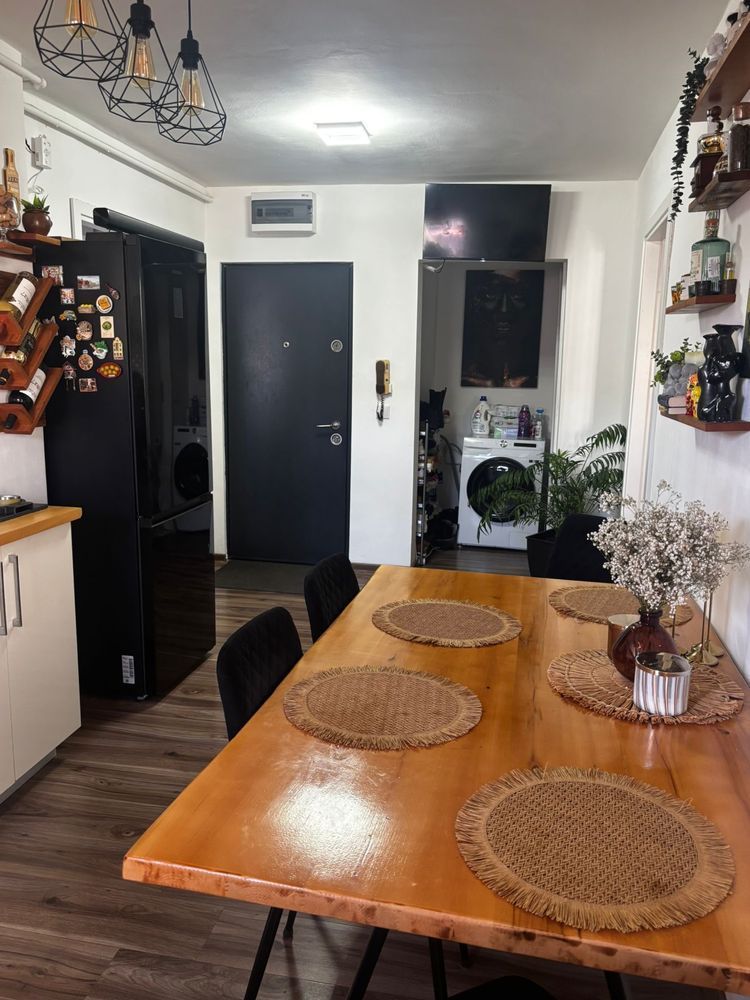 Apartament 2 camere Girocului etaj 2 cu centrala - Poză 1