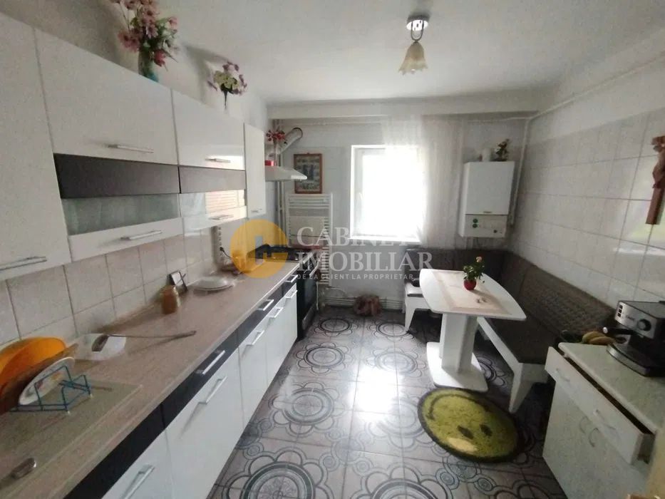 3 Camere Decomandat - Etaj 1 -Frumoasa - Bloc 1984 - Poză 1