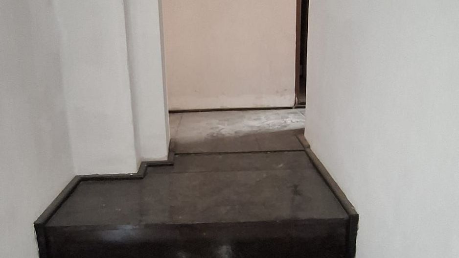 Se vinde etajul 1 si mansarda | Vile interbelica | 13 Septembrie - Poză 8