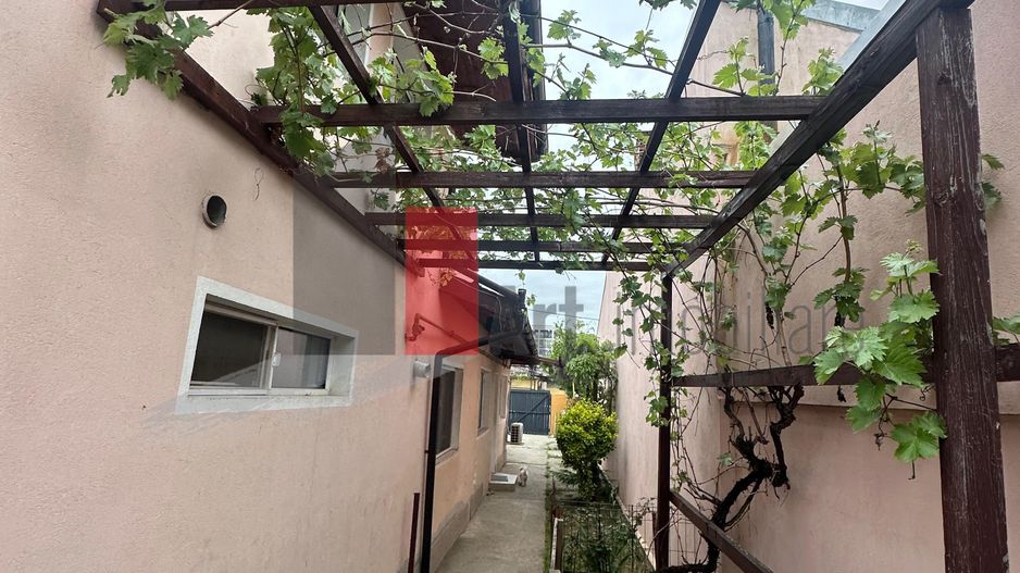 Casă Primitoare pentru Familii – Oferă Spațiu și Confort - Poză 1