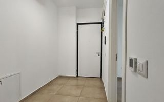 Spatiu birou modern cu 2 locuri de parcare in Grand Beetle Pacurari - Poză 4