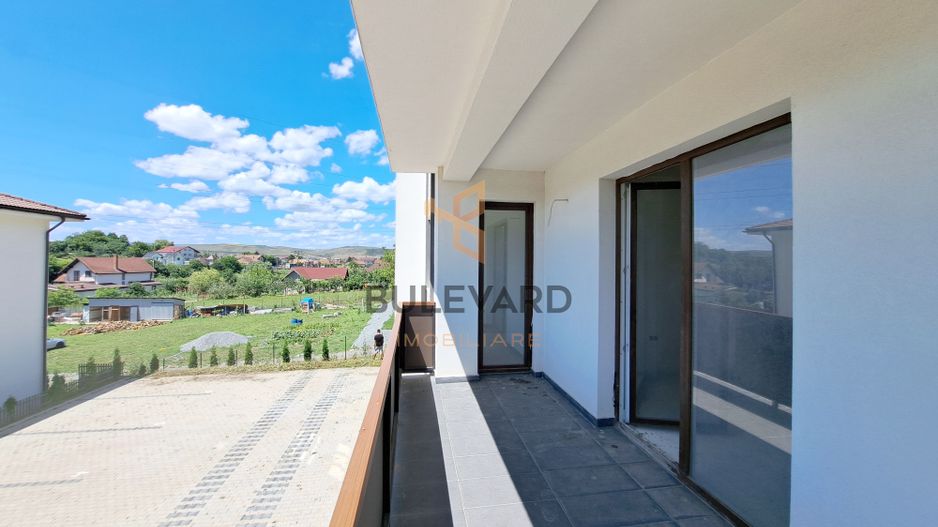 Comision 0! Apartament 3 camere, etaj 1, in imobil tip vila! - Poză 1